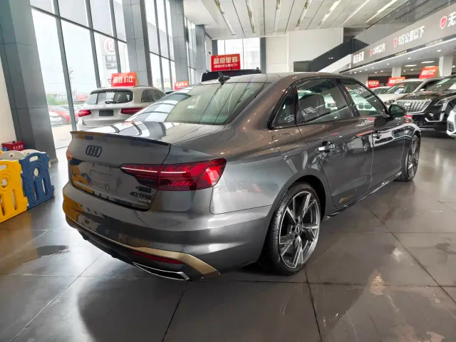 Audi A4L — Фото автомобиля 3