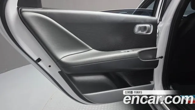 Hyundai Ioniq6 — Фото автомобиля 23