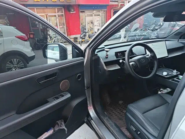 Toyota BoZhi 3X — Фото автомобиля 12