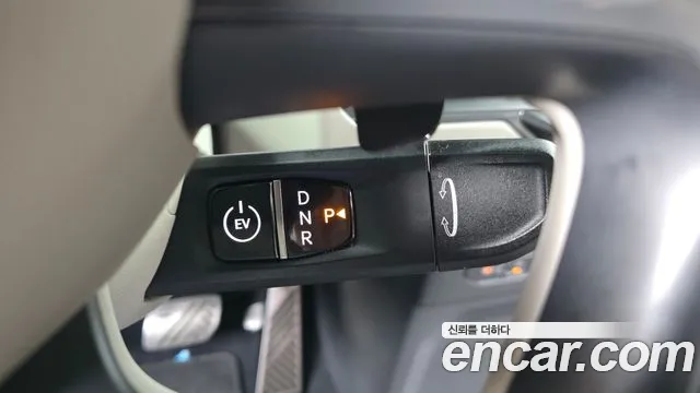 Kia EV9 — Фото автомобиля 12