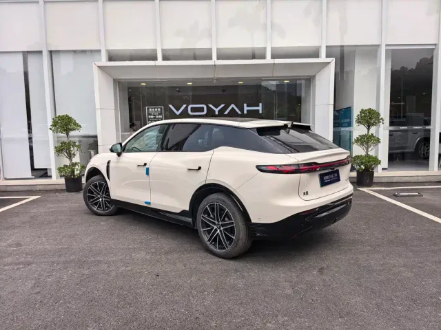 Voyah Zhiyin — Фото автомобиля 5