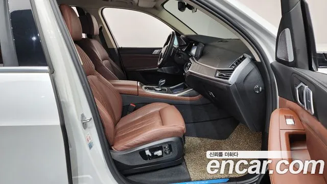 BMW X7 — Фото автомобиля 11