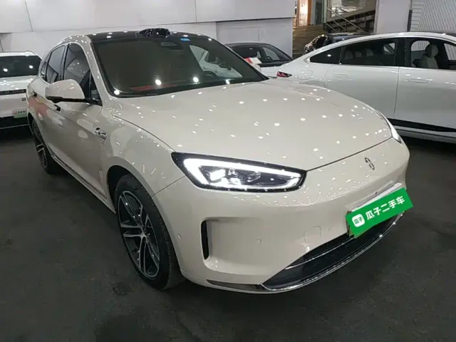 Aito M5 — Фото автомобиля 3