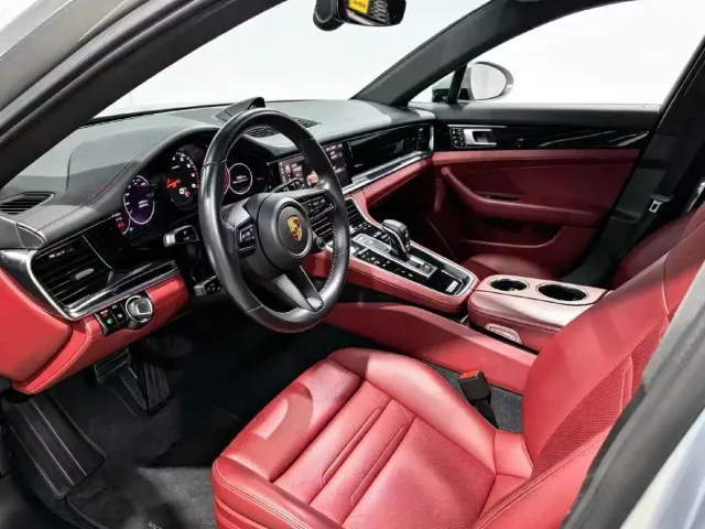 Porsche Panamera — Фото автомобиля 3
