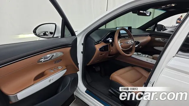 Genesis GV70 2.5T Бензин 2WD — Фото автомобиля 10