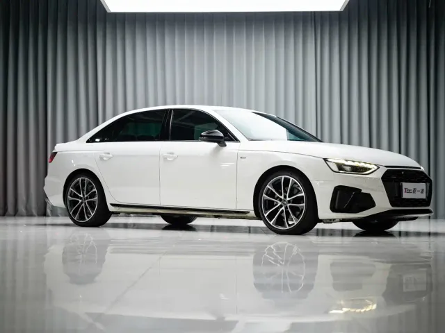 Audi A4L — Фото автомобиля 3