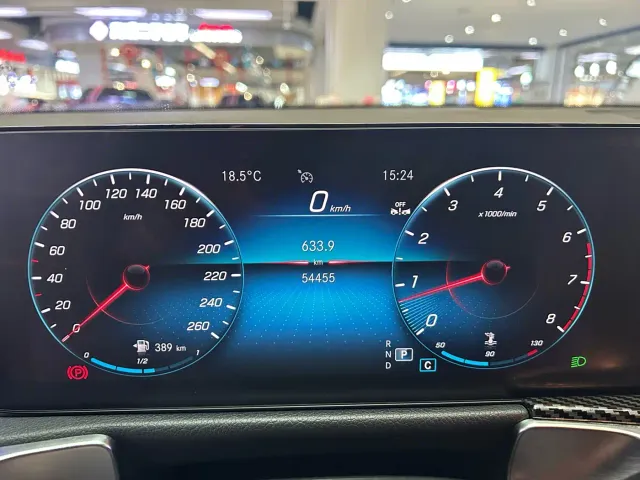 Mercedes-Benz GLB-Class — Фото автомобиля 10