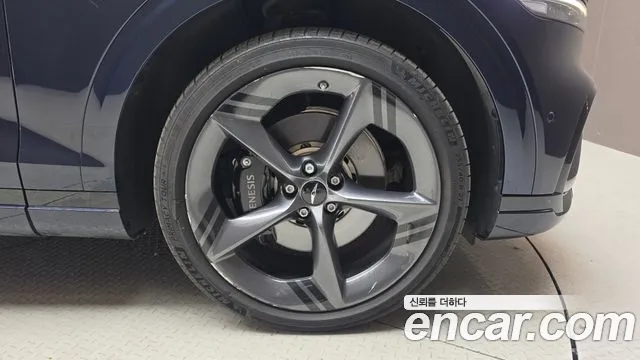 Genesis GV70 — Фото автомобиля 6