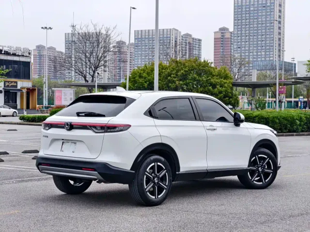 Honda Vezel — Фото автомобиля 4