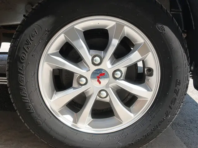 Wuling Hongguang V — Фото автомобиля 21