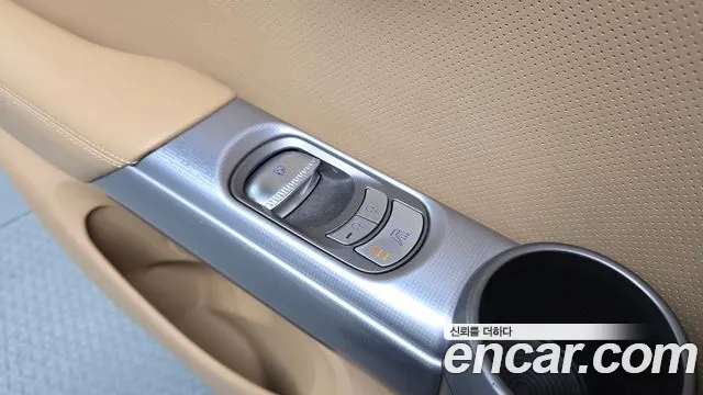 Genesis GV60 — Фото автомобиля 24