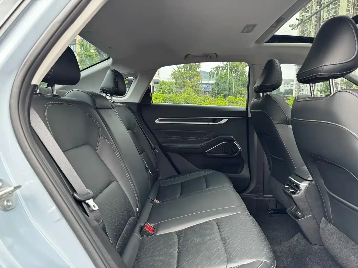 Geely Emgrand 2023 4th Generation Champion Edition 1.5L CVT Premium — Фото автомобиля 10