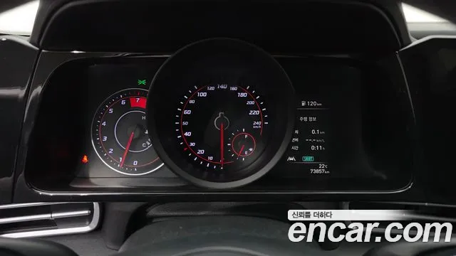 Hyundai AVANTE Avante (CN7) — Фото автомобиля 8