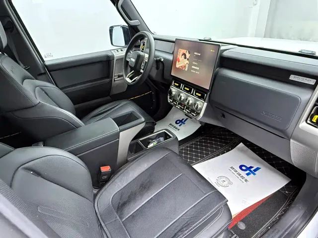 iCAR V23 — Фото автомобиля 6