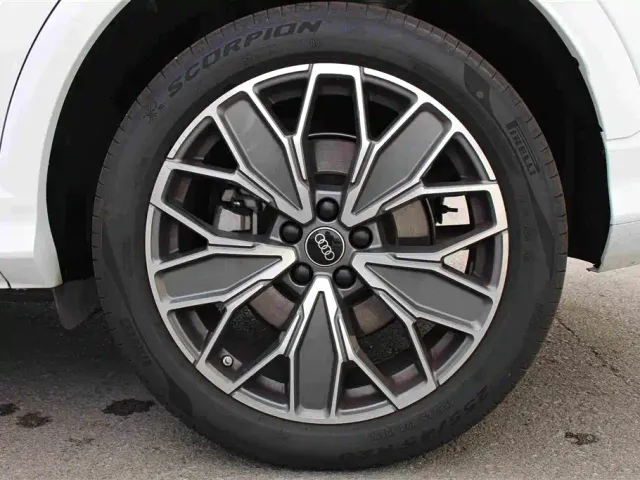 Audi Q5L — Фото автомобиля 16