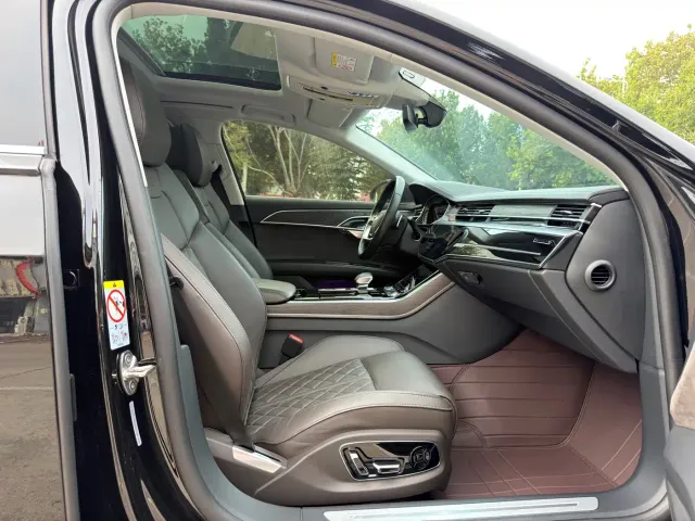 Audi A8 — Фото автомобиля 11
