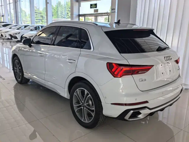 Audi Q3 — Фото автомобиля 13