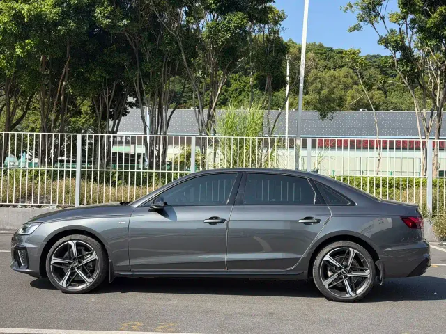 Audi A4L — Фото автомобиля 6