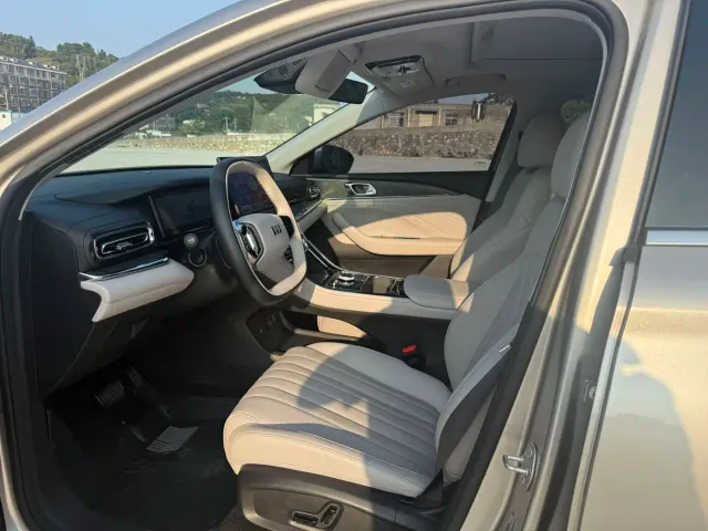 Geely Galaxy Stellar 6 — Фото автомобиля 5