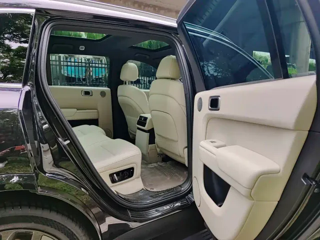 Li Auto L7 — Фото автомобиля 18