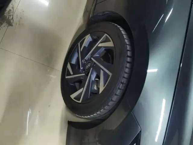 Hyundai Elantra — Фото автомобиля 6