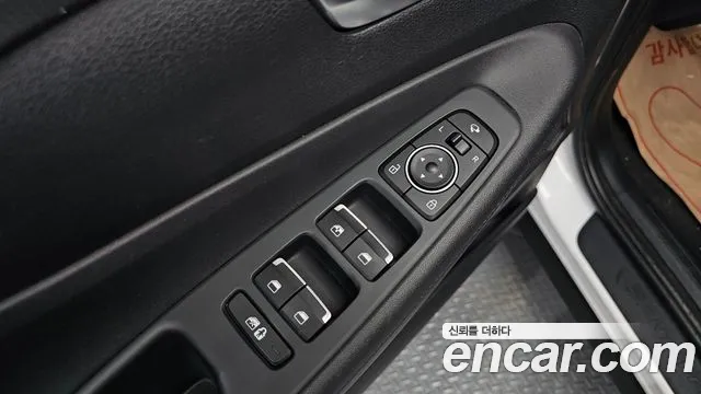 Hyundai Santafe — Фото автомобиля 12