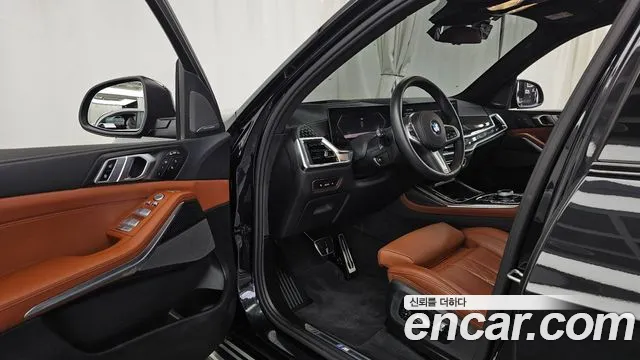 BMW X7 — Фото автомобиля 10