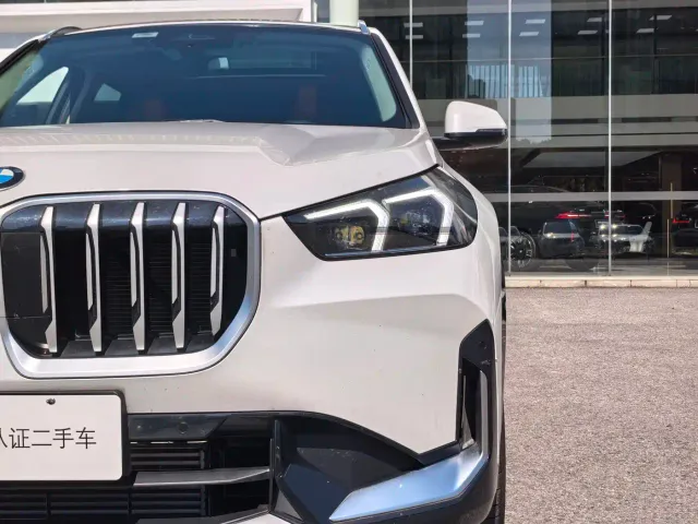 BMW X1 — Фото автомобиля 7