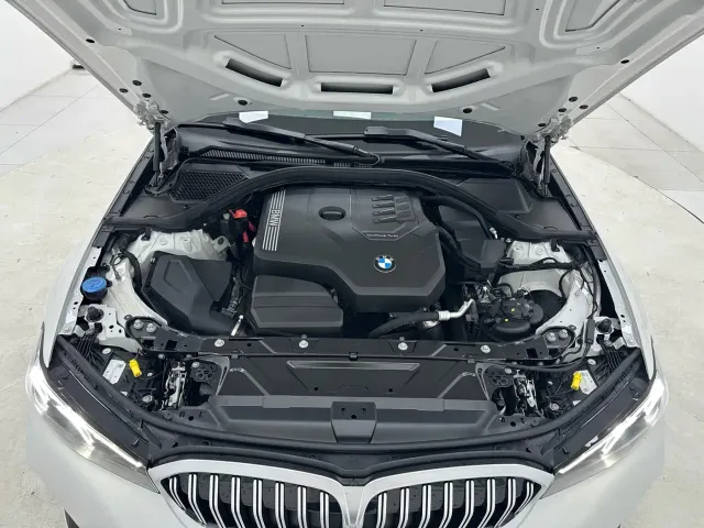 BMW 3 Series — Фото автомобиля 15