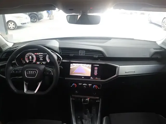 Audi Q3 — Фото автомобиля 10