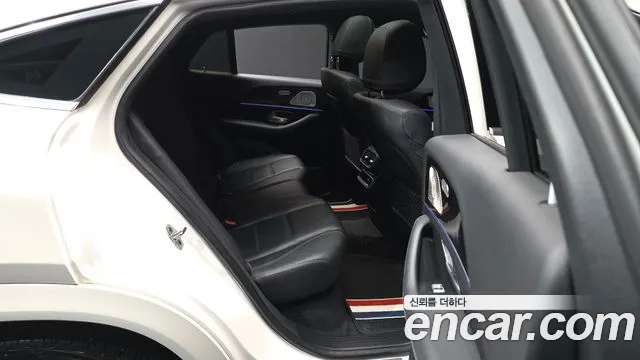 Mercedes-Benz GLE-Class — Фото автомобиля 12