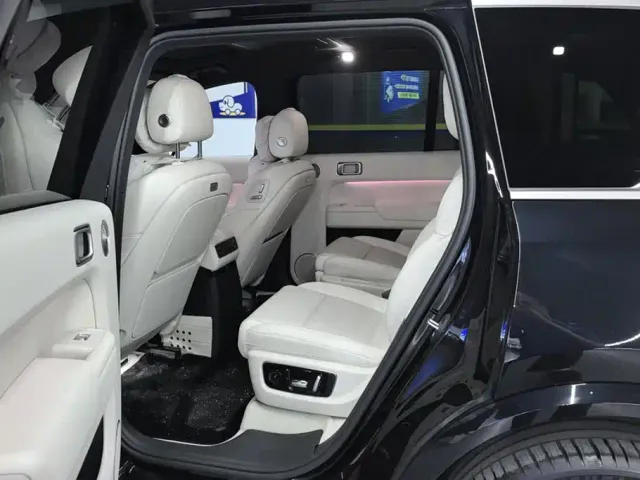 Li Auto Li Xiang L9 2025 Ultra Smart Renewal Edition — Фото автомобиля 11