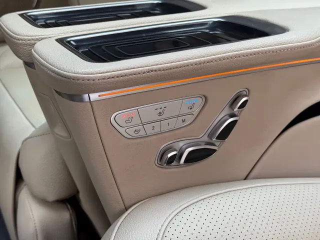 Mercedes-Benz V-Class — Фото автомобиля 20