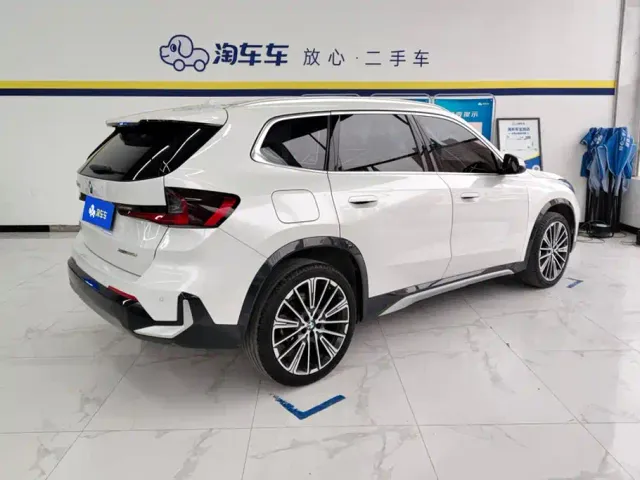 BMW X1 — Фото автомобиля 3