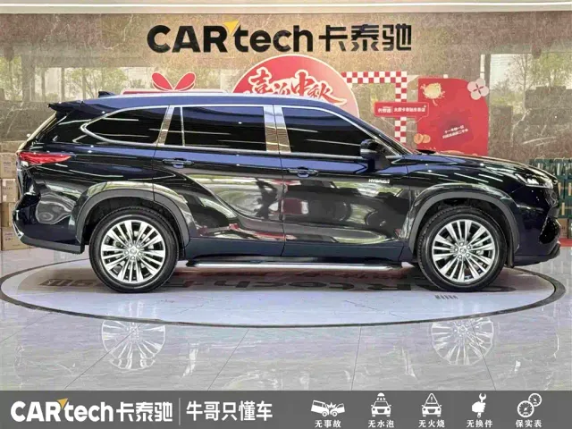 Toyota Highlander — Фото автомобиля 8
