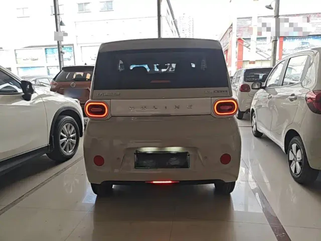 Wuling Hongguang Mini EV — Фото автомобиля 5