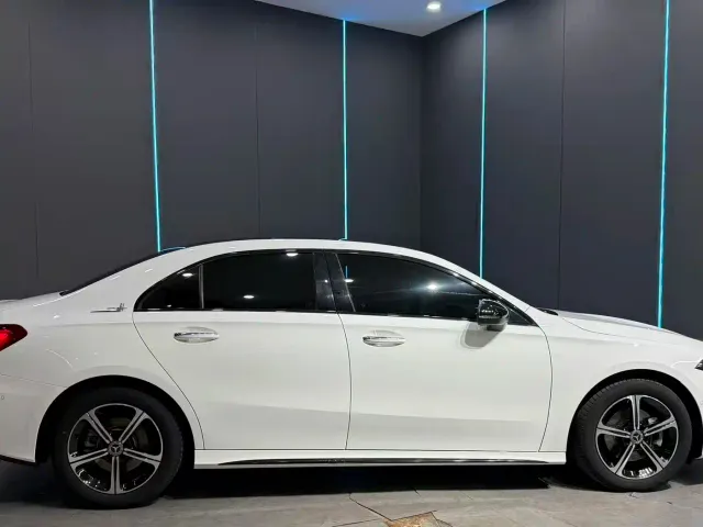 Mercedes-Benz A-Class — Фото автомобиля 4