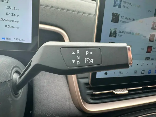 Dongfeng eπ 008 — Фото автомобиля 18