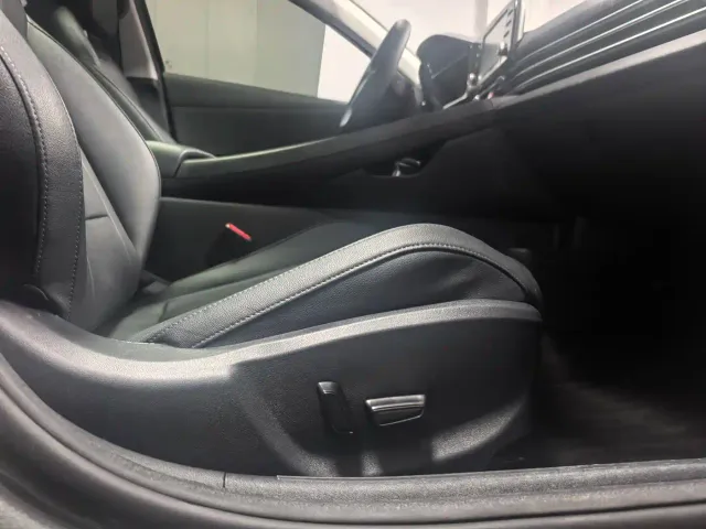 Hyundai Elantra — Фото автомобиля 17