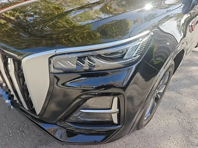 Hongqi HS5 — Фото автомобиля 23