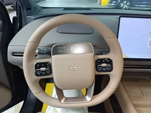 Li Auto i6 — Фото автомобиля 10