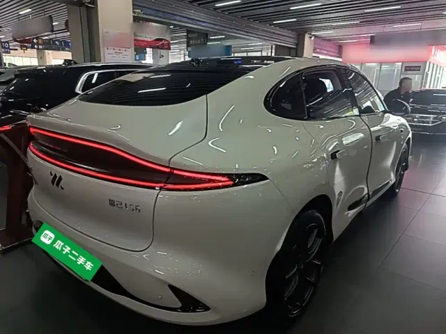 IM Motors LS6 — Фото автомобиля 6