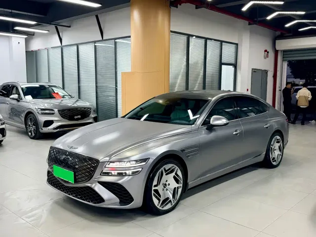 Фотография автомобиля — Genesis Pure Electric G80