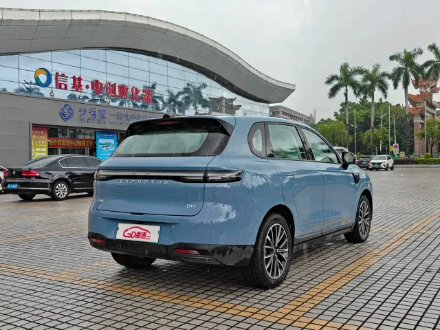 Leapmotor B10 — Фото автомобиля 8