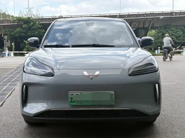 Фотография автомобиля — Wuling Binguo PLUS