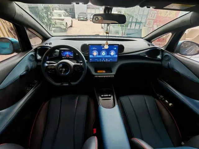 BYD Dolphin — Фото автомобиля 11