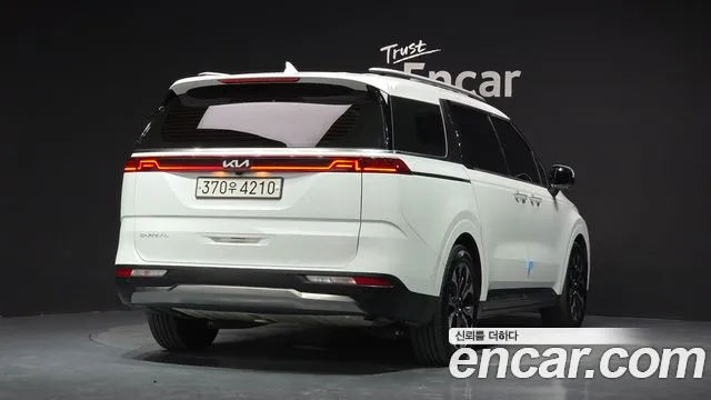 Kia Canival Carnival 4 поколение Дизель 9 мест Signature — Фото автомобиля 2