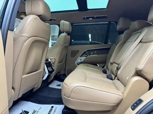 Land Rover Range Rover — Фото автомобиля 11