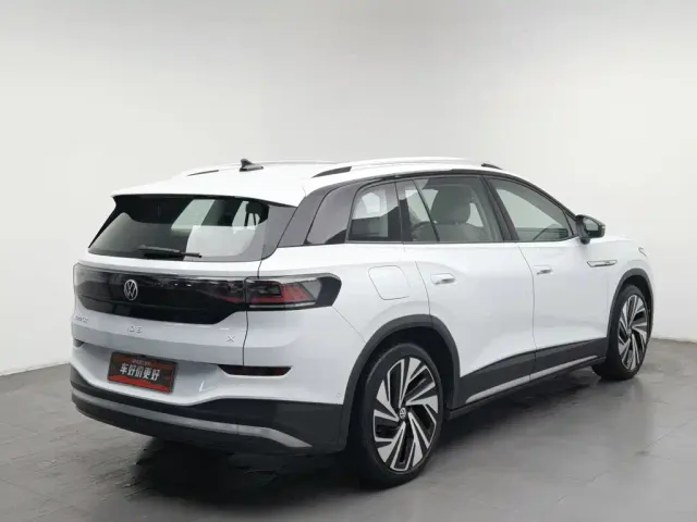 Volkswagen ID.6 X — Фото автомобиля 2