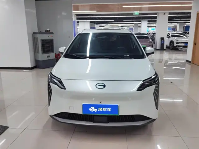 GAC Aion Y — Фото автомобиля 2